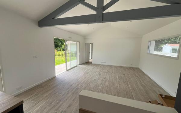 Maison à vendre    4 pièces •  Messanges