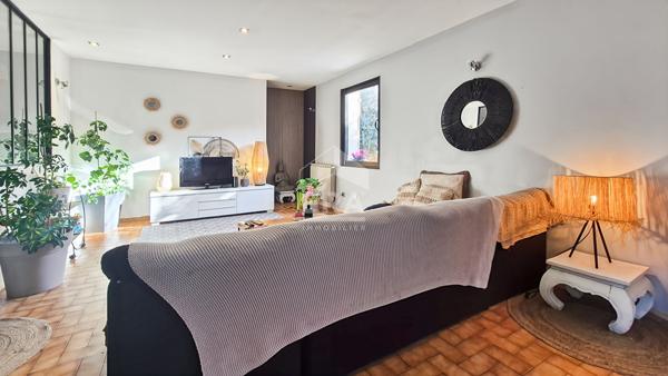 CHATEAURENARD - Maison de plain-pied 3 chambres