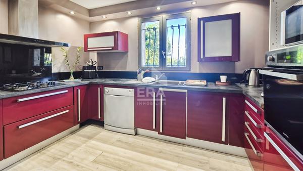 CHATEAURENARD - Maison de plain-pied 3 chambres