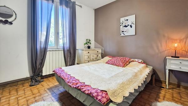 CHATEAURENARD - Maison de plain-pied 3 chambres