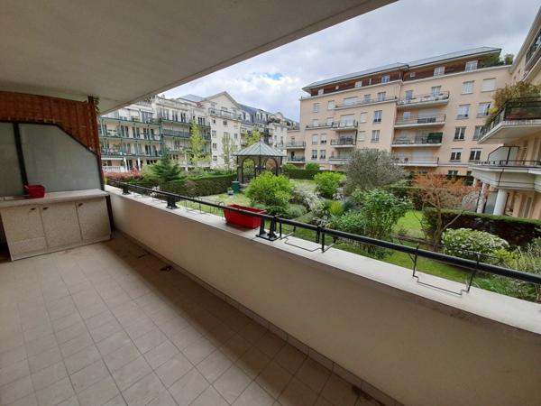 Appartement à vendre    4 pièces • 103,71 m2 Le Plessis-Robinson