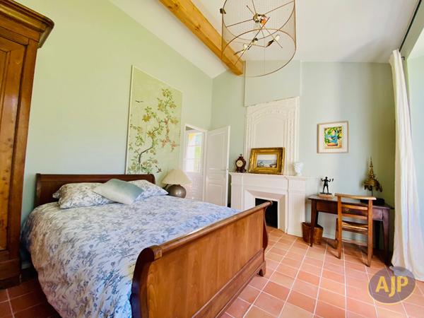 Vente maison Lesparre Medoc : 600 000 € - AJP Lesparre Immobilier