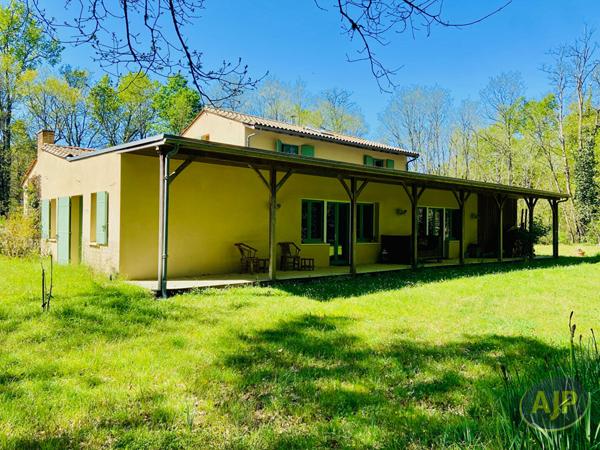 Vente maison Lesparre Medoc : 600 000 € - AJP Lesparre Immobilier