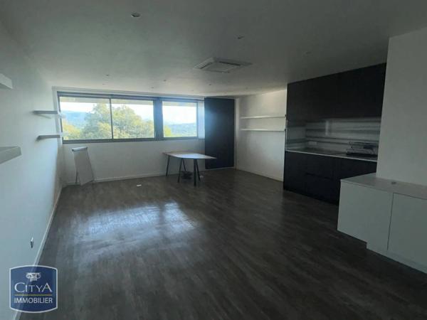 Local professionnel à louer Saint-Raphaël (83700)