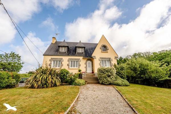 Maison à vendre 202 920 € Pont-de-Buis-lès-Quimerch 7 p 142 m² DPE G
