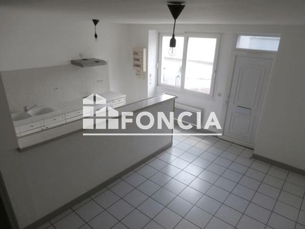 Location Maison 3 pièces 72.6 m² - 70 RUE DE L'ECHASSIER Cognac 16100