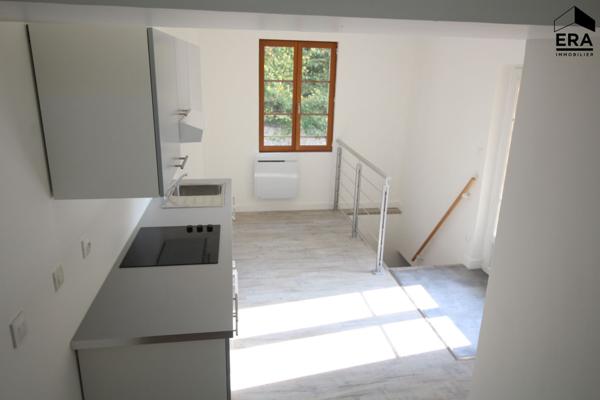 ATYPIQUE F3 AVEC TERRASSE ET PARKING