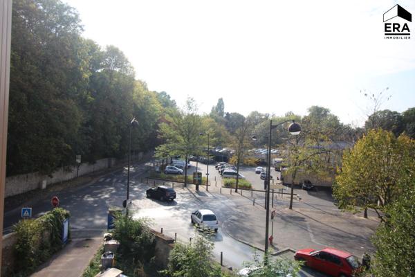 ATYPIQUE F3 AVEC TERRASSE ET PARKING