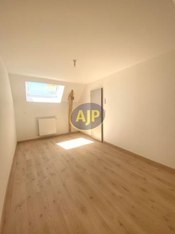 Maison à louer Guemene Penfao : 3 pièces, 83m² avec 2 chambre(s) à 850€ - AJP By Marie
