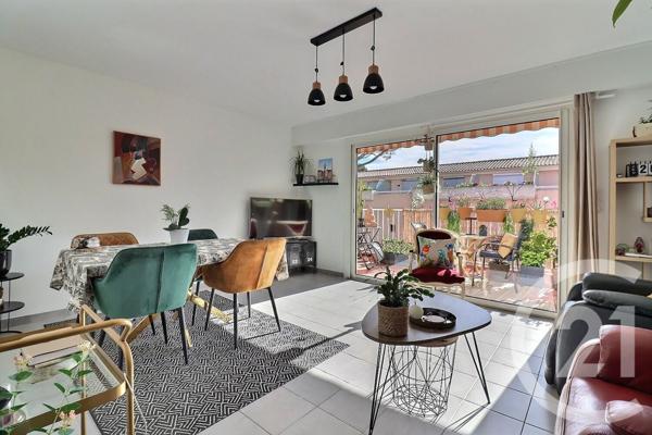 Appartement F3 à vendre  3 pièces - 71,87 m2 FREJUS - 83