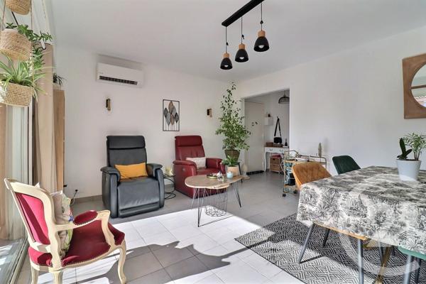 Appartement F3 à vendre  3 pièces - 71,87 m2 FREJUS - 83