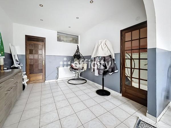 Maison 6 pièces - 130 m² Exclusivité efficity