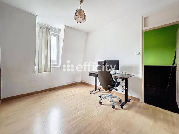 Maison 6 pièces - 130 m² Exclusivité efficity