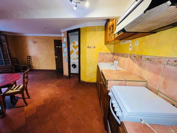 Immeuble de rapports 83 m²