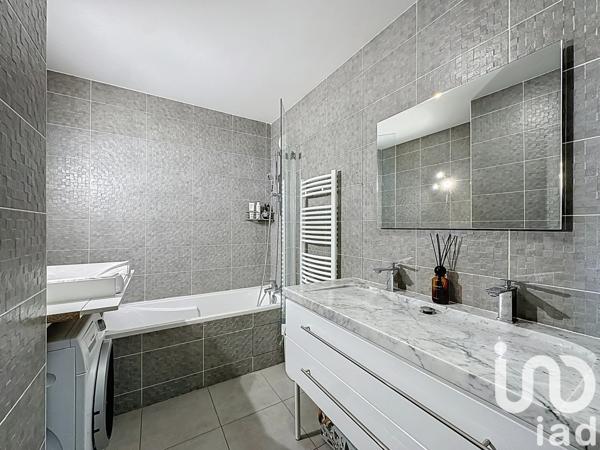 Appartement à vendre 4 pièces 77 m² Asnières-sur-Seine