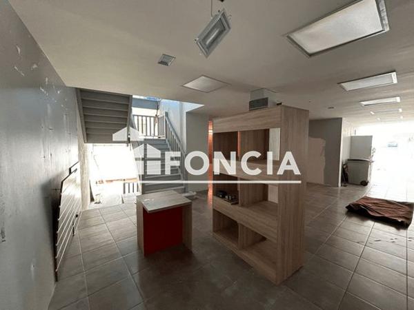 Location Local commercial 4 pièces 300.3 m² - 45 RUE DU GENERAL LECLERC Louviers 27400