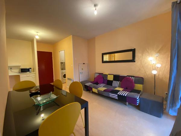 APPARTEMENT T1BIS MEUBLE AVEC BALCON - QUARTIER FAC