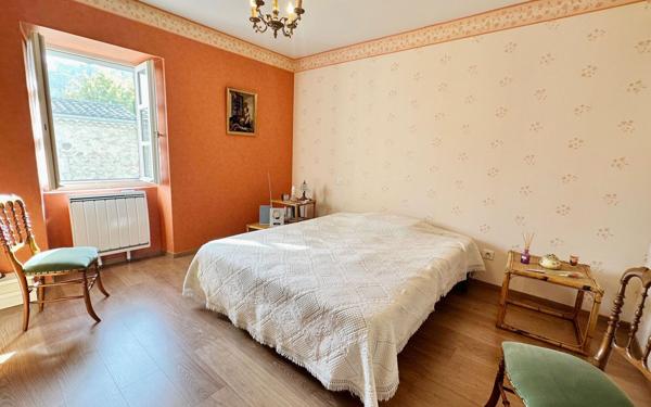 Maison à vendre    7 pièces •  Eurre