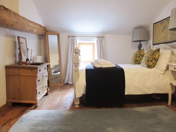 LONGERE DU 19EME DE 500M² SUR UN TERRAIN DE 2295M²