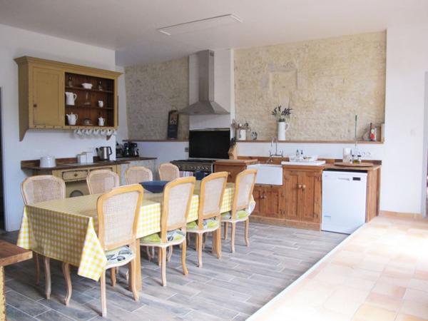 LONGERE DU 19EME DE 500M² SUR UN TERRAIN DE 2295M²