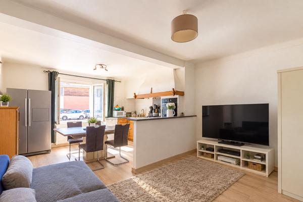Appartement 3 pièces BRUGUIERES 56m2