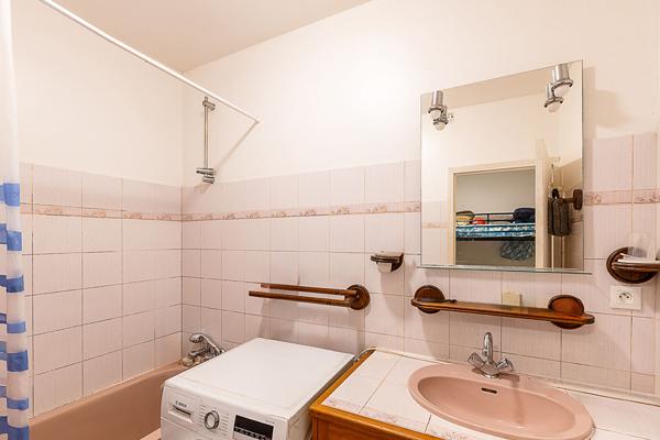 Appartement 3 pièces BRUGUIERES 56m2