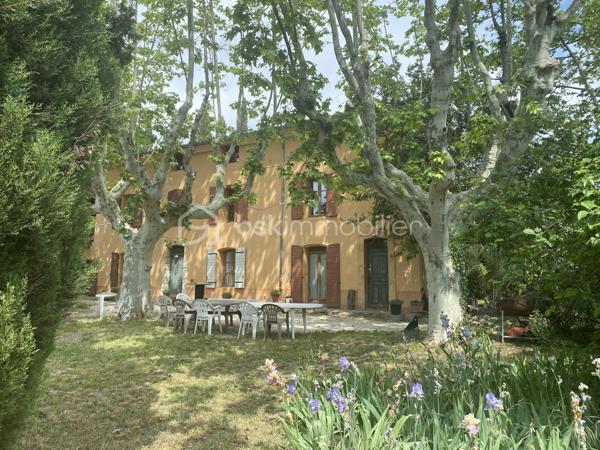 Bastide de 389 m²