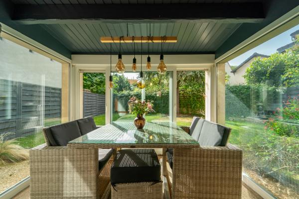 Maison
         4 pièces
        - 110 m² Exclusivité 620 000 € *