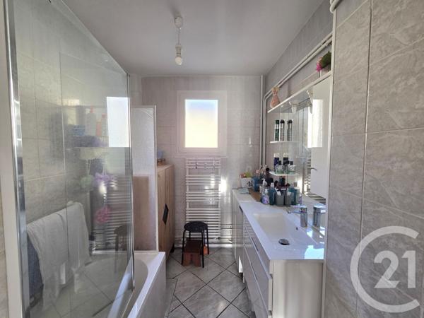 Appartement F4 à vendre  4 pièces - 76 m2 PONTOISE - 95