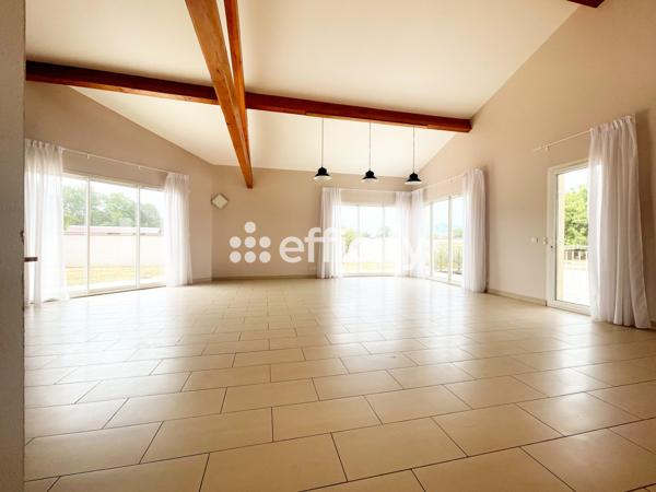 Maison
         6 pièces
        - 229 m² 449 500 € *