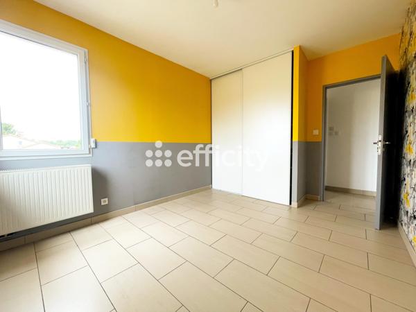 Maison
         6 pièces
        - 229 m² 449 500 € *
