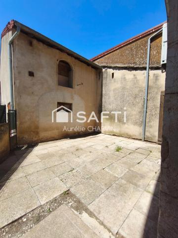 MAISON DE VILLAGE  174 M2 3 CHAMBRE TERRASSE