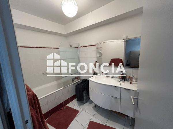 Location Appartement 3 pièces 90.8 m² - 7 RUE REMPART SAINT ROCH Avignon 84000