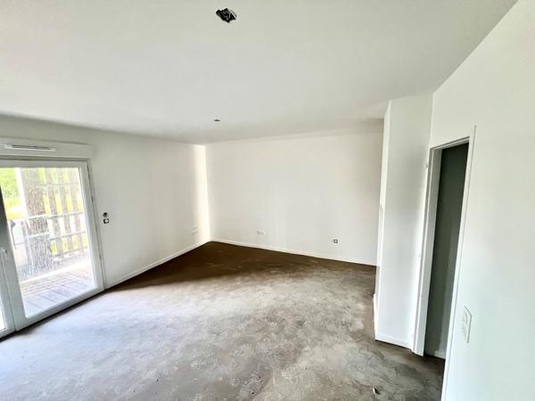 APPARTEMENT T1 vue sur Canal de Rompsay