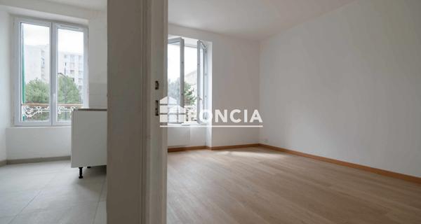 À vendre Appartement 2 pièces 36 m² - Corbeil-essonnes 91100