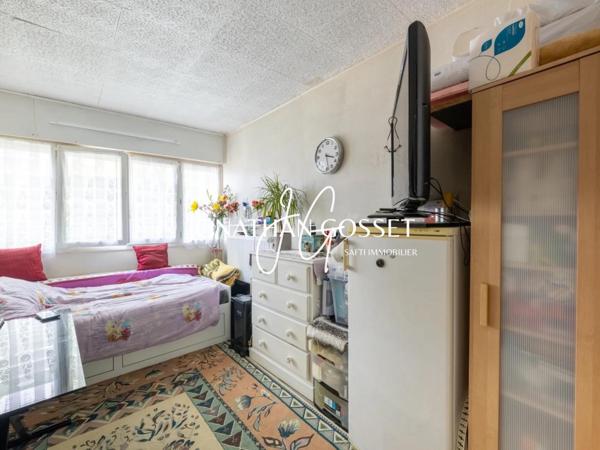 Verneuil-sur-Seine: Charmante maison 4pcs plain-pied de 82 m2 sur une parcelle de terrain de 110m2
