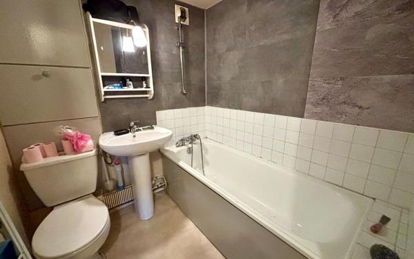 Appartement à vendre    1 pièce • 32,92 m2 Villeurbanne