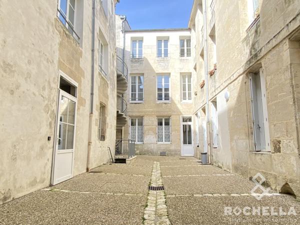 T2/3 hyper centre Rochefort