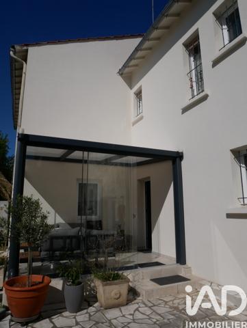 Maison à vendre 6 pièces 162 m² Rochefort