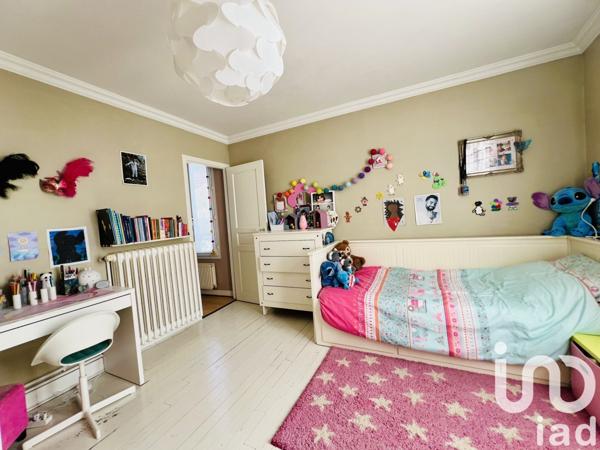 Triplex 5 pièces de 95 m² à Rueil-Malmaison (92500)