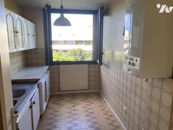 Grand  T2 avec terrasse, dernier étage avec ascenseur