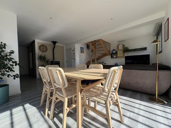 Locmaria-Grand-Champ (56390) Maison récente de 97m2 sur un terrain de 520m2 - Locmaria-Grand-Champ – À 10 min de Vannes