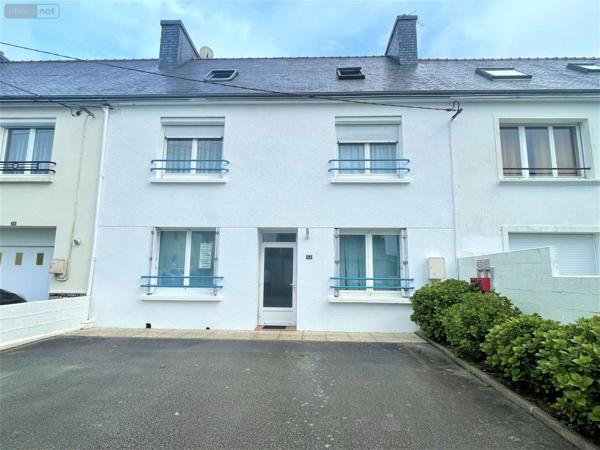 Local professionnel à louer à Scaër dans le Finistère (29390), ref : 11286/791   
Centre ville