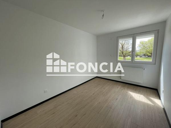 Location Appartement 5 pièces 77.8 m² - 18 RUE DES TOURTERELLES Essey Les Nancy 54270