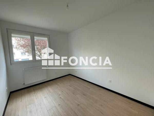 Location Appartement 5 pièces 77.8 m² - 18 RUE DES TOURTERELLES Essey Les Nancy 54270