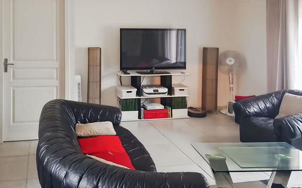 Maison à vendre    5 pièces • 200 m2 Saint-Cannat