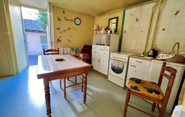 Vente Maison Avec local commercial Mende   