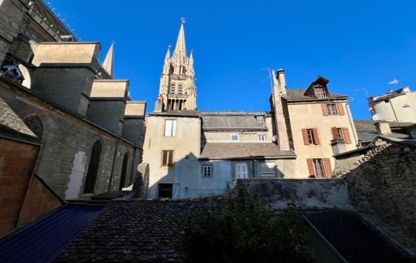 Vente Maison Avec local commercial Mende   