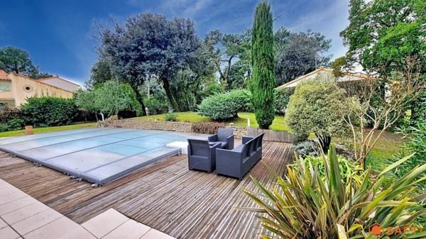 Belle propriété avec piscine - proche plage