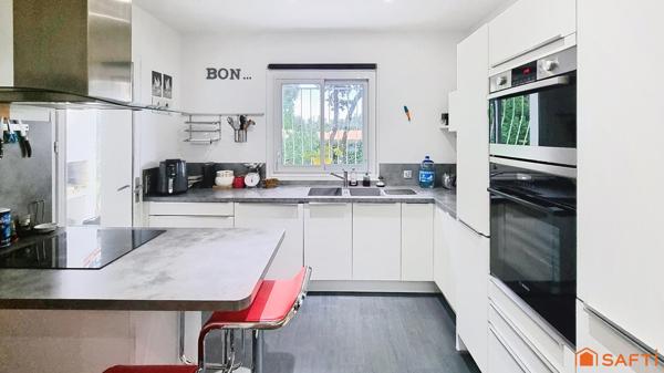 Belle propriété avec piscine - proche plage